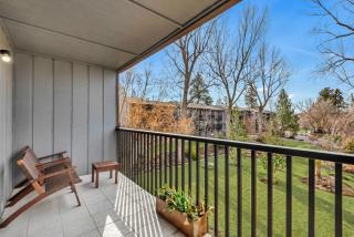 Top Floor Pioneer Park Condo near Downtown - 3