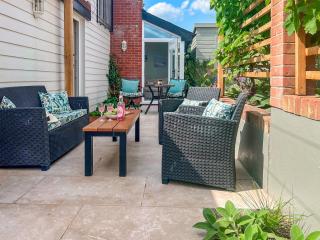 The Boathouse Uk33900 - 3