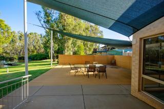 Barry's Riverside Retreat - 3