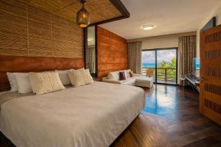 Prime Rooftop Pool at Aldea Thai - 7