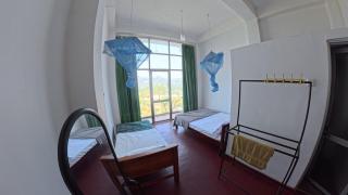 LAVISH Hotel & Restaurant - 0