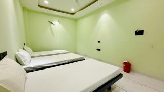 Hotel Shree Hari Palace - 2