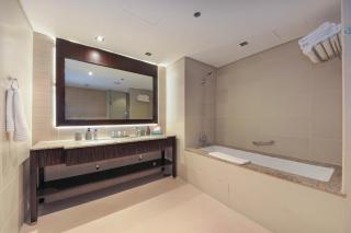 Luxe Getaways Royal Amwaj Palm Jumeirah Resort Apartment Holiday Home - 7