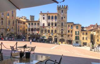 3 Bedroom Cozy Home In Palazzo Del Pero - 3