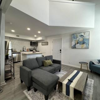 2BD - 4 Dallas l FIFA READY l 5 Min from Love Field - 5