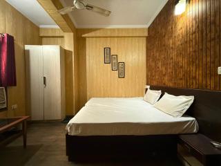 Hotel O Kings Palace & Restaurant - 3