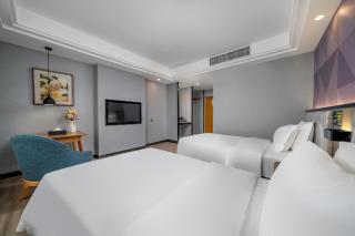 Borrman Hotel Guangzhou Xinshi Baixin Plaza Qifu Road - 2