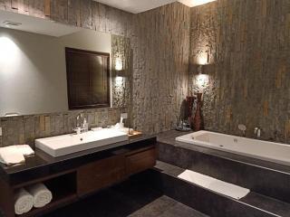 Azaya Villas Resort - 3