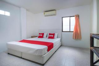 OYO 885 You And Me House - 4