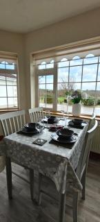 Hillside House - Rose Cottage - 3