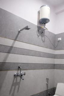 Urban Comfort Modern Private 1BHK Couple Friendly - 6