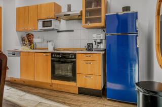 Comfortable 2BR Apartment Next to Millennium Tower - 6