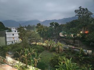 Hillside Bliss Retreat - 9