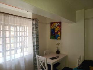 Executive Comfy Staycation - 7