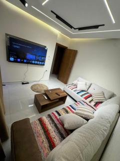 Three bedroom with a stunning view! - 7