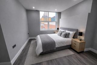 Corporate Stay 1 min to East Croydon Station Fast WiFi Monthly Discounts - 1