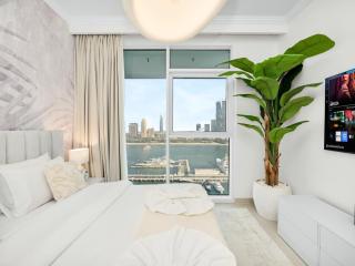 Palm and Marina Views in NEW Palace Beach Residence - 6