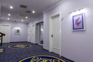 Premier Gates Hotel - 1