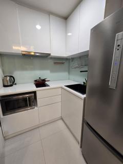 1 Br High Floor, BKK Hospital, Nightlife - 1