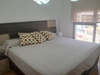 Espacioso dúplex de 3 habitaciones con piscina y parking - 2