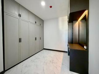 Central Vientiane, Quiet and Convenient Phavilay Apartment - 2
