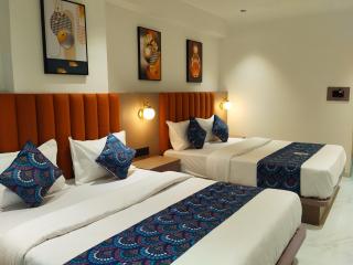 Hotel Pelican Grand - 9