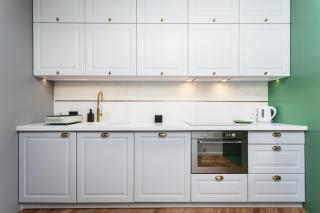 Verdant Oasis - Old Town Studio - by Upstairs - 5