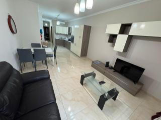 St Julians Paceville 2 bedrooms apartment - 9