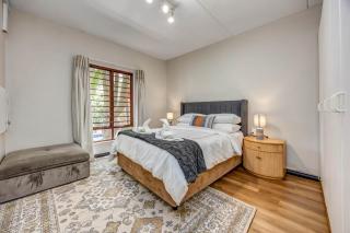 Tashy Luxury Accommodation - 4