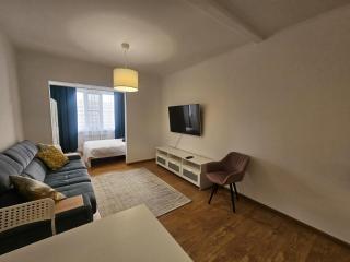 Emerald Studio Almaty City Center - 9