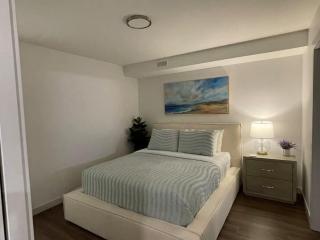 Large 1 BR with 6 appliances and rooftop swim spa - 8