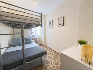 Apartamento Soleado a 2 min de Playa con 2 AC y Terraza - 5