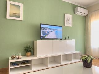 Apartamento Soleado a 2 min de Playa con 2 AC y Terraza - 8