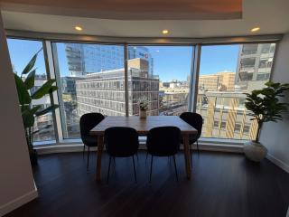 Downtown waterfront 2 BR and 2 Bath with 6 appliances - 9