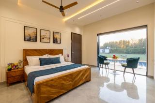 Vanraaj Farms near Gurugram - 8