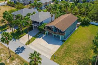 Unique 2 in 1 BayViews Pool condo - 0