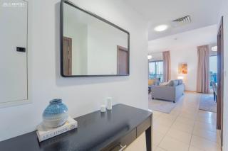 JBR - Shams Suites - Sea & Marina View Walking Distance to The Beach by Gardenia - Dubai - 6