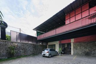 RedDoorz near Cilandak Town Square - 9