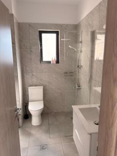Vana's Apartments - Sarandë - 1