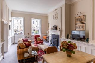 Catharine Place - Elegant Central 1-Bed Gem with Private Garden - 1