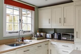 Catharine Place - Elegant Central 1-Bed Gem with Private Garden - 6