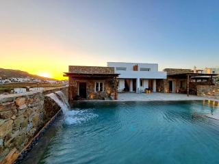 Mykonos Dot Art Homes - 9