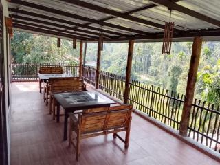 Ella Field side view Rooms & Cafe - 7