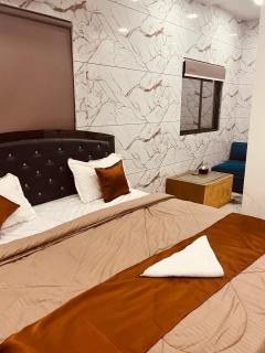 Hotel Yash Residency - 2