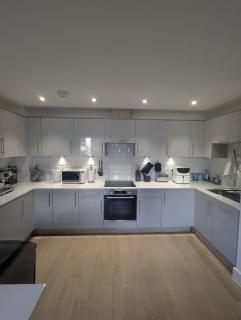 Luxury Apartment Central Milton Keynes - 1