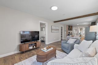 Charming 2 bed 1 bath home near College Hill - 7