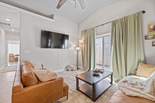 Beautiful 3 bed 2 bath property with 2 car garage - 4