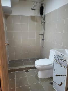 matthew's cozzy staycation suit - 1