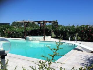 Villa with private pool & garden in Southern Italy - 9