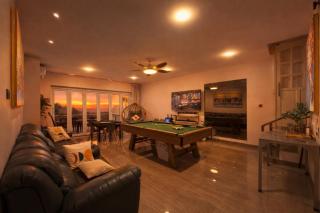 BBQ,Canoe,KTV, Up to 15 Pax, Entire Villa - Batam Center - 8